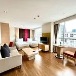 Urbana Langsuan Hotel